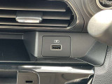 [USBソケット]今や必需品のUSB!!お出かけの際には大活躍間違いなし!!!