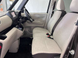 【車内ルームクリーニング済】専門スタッフにより車内はきれいにルームクリーニングを行っております。