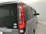 LEDテールライトです。省電力、高輝度のLEDは明るく照らすので夜間運転時の視認性を高めます。スタイリッシュな見た目で細かいところもこだわりたいあなたに!