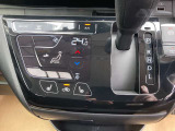 運転席、助手席のフロントシートにはシートヒーターが装備されております。
