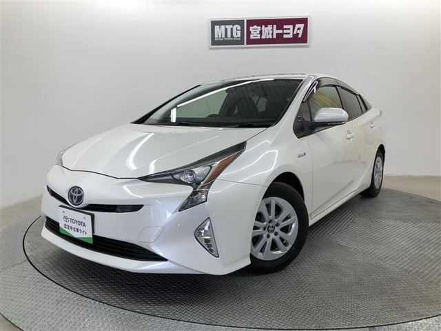 プリウス 1.8 S セーフティ プラス 