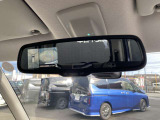バックカメラの映像が映りますので後方視界の確認がしやすいです。