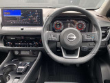 エクストレイルの運転席周りの画像です。興味がわいて来ませんか?ゆっくり、じっくりご覧下さい。