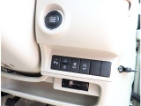 オートオークション会場より、ご希望のお車を一緒にお探し致します。