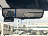 デジタルインナーを装備しています。人や荷物が邪魔になって後ろが見えなくなる心配がありません。