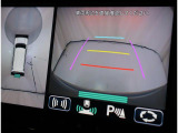 前後左右4つのカメラを合成して上から見ているような感覚で駐車を行っていただけます♪ 切り替えスイッチであらゆるカメラモードに切り替えが可能です!