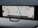 マツダコネクトの12.3インチワイドセンターディスプレイです。『Android Auto』『Apple CarPlay』や独自のコネクテッドサービスに対応したインターフェイスシステムです。