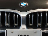 ☆BMWの代名詞とも言える【キドニーグリル】一目見ただけでBMW車であると認識できる確固たるアイコンとして存在感を放ちます☆