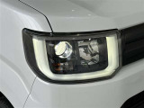 LEDヘッドライトです。デザイン性がよくとても明るいので、夜間の走行や悪天候でも安心です。しかも長寿命!