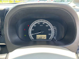 整備スタッフは国家資格を持つプロの整備士です。車検の受入/中間/完成検査と保安基準発行のすべても自社で行います。