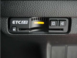 ◆ETC2.0◆進化したドライブ体験。料金収受システムだけだったETCが生まれ変わって、高速道路を賢く使うETC2.0に進化しました。多彩な情報サービスが便利で快適なドライブ体験を提供します。