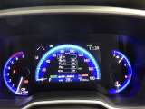 とっても見やすいメーターです。夜間時はラグジュアリーな気分にさせてくれる照明が魅力ですので、夜のドライブも楽しみになりますよ♪