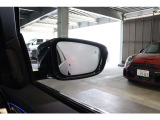 弊社車両はすべて、ご案内前の段階でビー・エム・ダブリュージャパンの基準に則って厳正な車両チェック(第3者機関よる査定)を実施しております。メーター改ざん車や修復歴車は一切ございません。