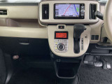 オートマチックドライブです!駐車ブレーキは左足での踏み込み式です