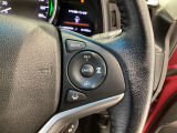 【アダプティブ・クルーズ・コントロール】予め設定した車速内でクルマが自動的に加減速。 前走車との適切な車間距離を維持しながら追従走行し、高速道路でのドライバーの疲労を軽減してくれる嬉しい機能付♪