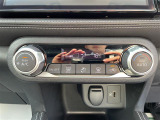 【エアコン】『エアコン装備』の画像になります。暑い夏でも寒い冬でも、車内に快適な空気を届けるので、いつでも快適な車内空間を創り上げます!