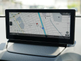 マツダコネクトの8.8インチワイドセンターディスプレイです。『Android Auto』『Apple CarPlay』や独自のコネクテッドサービスに対応したインターフェイスシステムです。