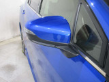 運転席側のミラーにはカメラがありません。