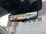 【 インテリジェントルームミラー 】後方の確認がデジタルインナーミラーで可能です♪荷物がたくさんのっていても安全ですね!