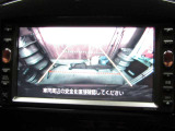 車庫入れが苦手な方も安心してください。バックカメラが付いています!