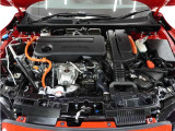 ◆SPORTS e:HEV◆次世代SPORTS e:HEVを搭載。2.0L 直噴エンジンと2モーターの組み合わせにより、環境への配慮と、どこまでも行きたくなる上質で心おどる走行体験を両立しています。