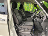 運転席シート廻りは使用感も少なく、良好な状態となっています。丁寧に使われていたことがよくわかりますね。