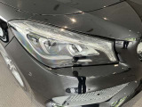 認定中古車はお車の経過年数や走行距離により1年もしくは2年間保証を付帯しております。「認定中古車保証」はメーカー保証です。全国のメルセデス正規販売店で保証を受けることができます。