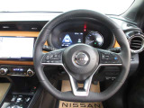 運転が楽しくなる明るく開放的な運転席まわりです。