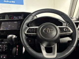 使いやすく運転しやすいレイアウトの運転席周り。