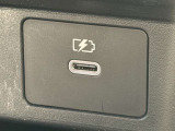 [USBソケット]今や必需品のUSB!!お出かけの際には大活躍間違いなし!!!