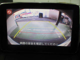 バックカメラを装備しています!見えにくい後方の映像をナビゲーションに表示します。駐停車も安心かつ後方の安全確認もでき、車庫入れも驚くほど楽になります!!運転に自信の無い方でも安心ですね♪