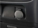 ◆アクセサリーソケット◆ドラレコの電源やスマートフォンの充電等に使用できる便利な電源ソケット!使いやすい場所に装備されています。