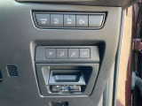 運転席回りのスイッチで安全装備のON/OFFも簡単に!