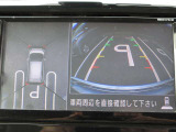 【アラウンドビューモニター】上から見下ろした様な画像で、駐車の際に役立ちます♪ 純正ナビですのでナビ画面で大きく確認が出来ます!