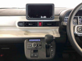 温度を設定すれば、自動で車内の温度管理をしてくれる優れものです♪ATミッションで運転楽々