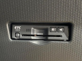 【ETC】高速道路の料金所をストレスなく通過!話題のスポットやサービスエリアに多い「スマートIC」利用時は必須のアイテムです。当店でセットアップを実施、ご納車当日からすぐにご利用いただけます!