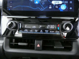 オートエアコン装備です。オートで空調を行ってくれるので車内は、とっても快適!だからドライブもさらに楽しい!