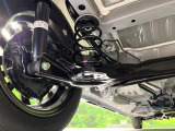 お車を安心してお乗りいただく為には、足回りの定期点検が欠かせません。サービスサポート(有償保証)では無料点検もご提供しており、安心のカーライフをお過ごしいただけるサポート体制が整っています。