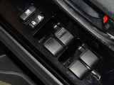 電動格納式ドアミラー・パワーウインドウを装備しています。