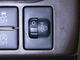 ヘッドランプの光軸調整ダイヤルを装備しております。