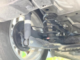 お車を安心してお乗りいただく為には、足回りの定期点検が欠かせません。サービスサポート(有償保証)では無料点検もご提供しており、安心のカーライフをお過ごしいただけるサポート体制が整っています。