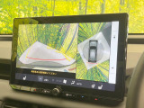 【パノラミックビューモニター】専用のカメラにより、上から見下ろしたような視点で360度クルマの周囲を確認することができます☆死角部分も確認しやすく、狭い場所での切り返しや駐車もスムーズに行えます。