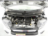 【コンディション良好な機関系】エンジンルーム内の各種点検もしっかりと実施いたします。お引き渡し後も長く乗っていただけるよう丁寧に整備を行います。