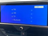 ブルートゥースに接続することにより、スマホに入ったお気に入りの音楽を車内で楽しむことができます♪あると本当に便利な機能になっています!