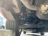 お車を安心してお乗りいただく為には、足回りの定期点検が欠かせません。サービスサポート(有償保証)では無料点検もご提供しており、安心のカーライフをお過ごしいただけるサポート体制が整っています。