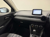 【展示車の状態】展示車は全て、マツダ車のエキスパートが、基本性能に関わる箇所を徹底的に点検。外装や室内に関しても、細部にいたるまで、しっかり清掃・洗浄を実施しています。