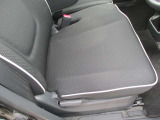 運転席シートです。シートヒーター付きです。