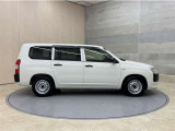 全車1年間の走行距離無制限のロングラン保証付きです。また、さらに安心をお求めの方には1年〜2年の保証延長ができる「ロングラン&alpha;保証」(有償)もお選びいただけます。