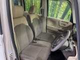 運転席シート廻りは使用感も少なく、良好な状態となっています。丁寧に使われていたことがよくわかりますね。