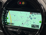 ●純正ナビ:一体感のあるナビは、高級感ある車内を演出してくれます。オーディオ機能も充実しておりますので、運転もより楽しめます♪